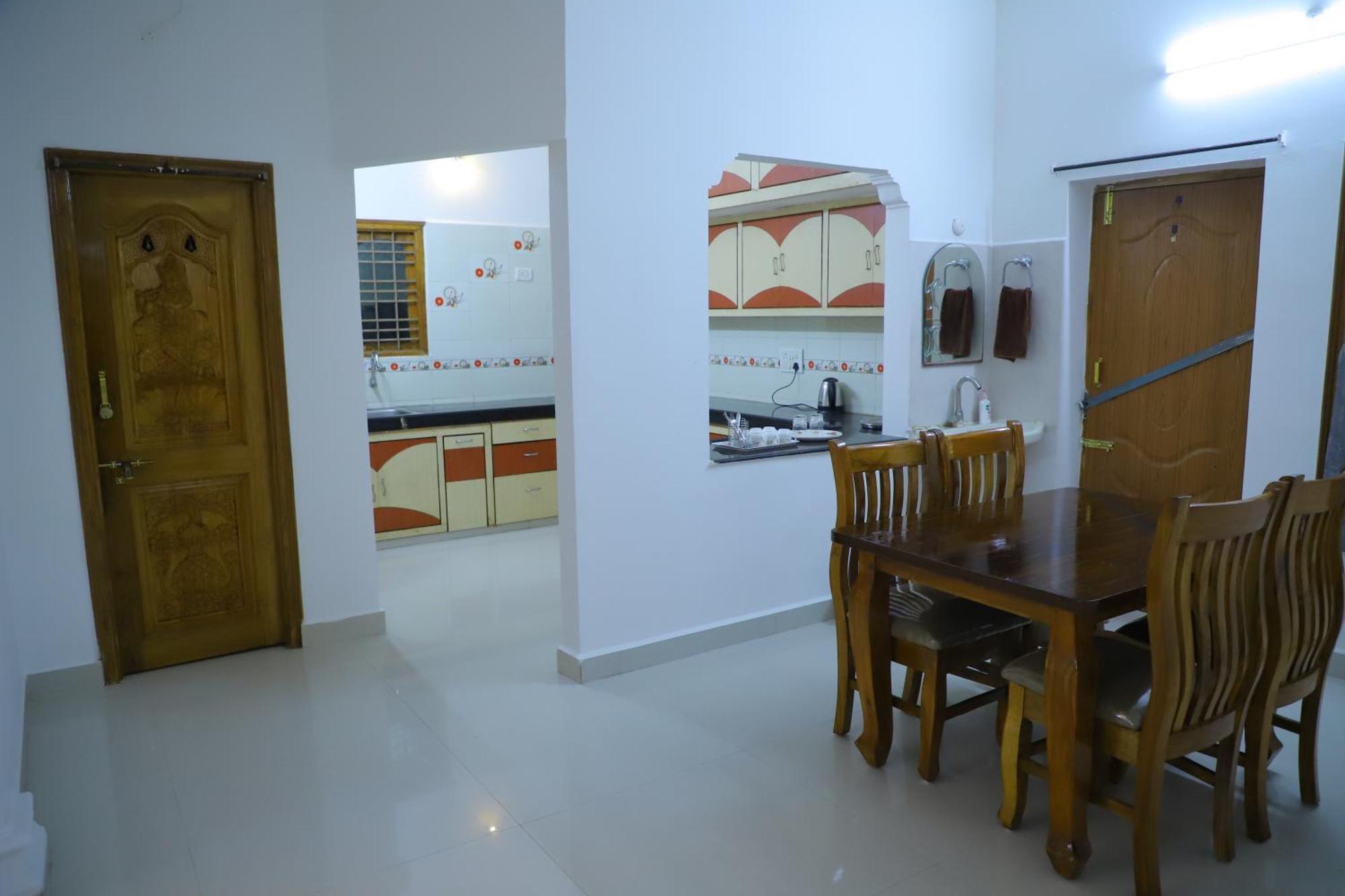 Nanda Mohan Homestay- Luxuries Ac Apartment Close To Alipiri Foothills-Kapila Teertham And Iskcon Temple Tirupati Buitenkant foto