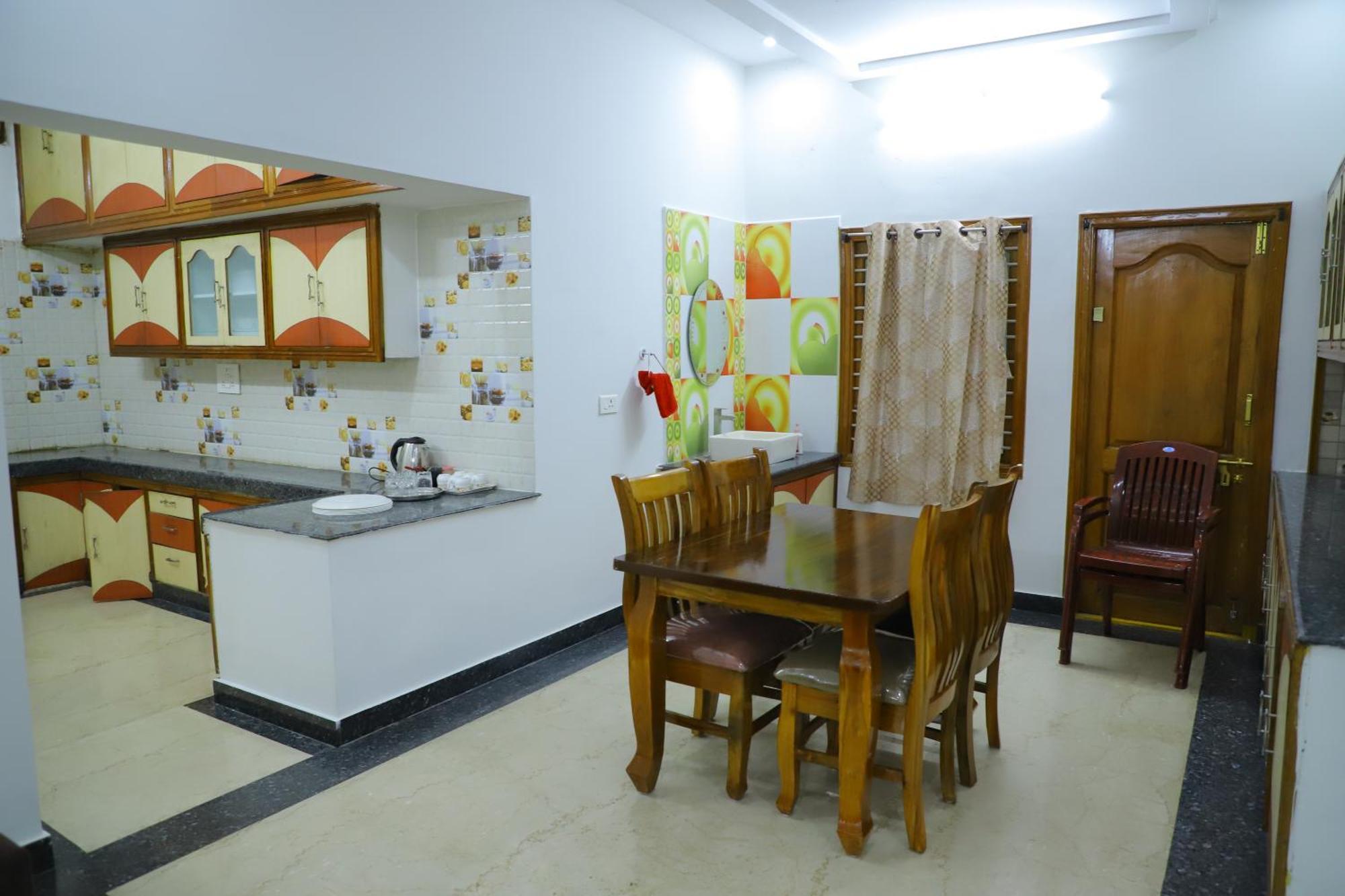 Nanda Mohan Homestay- Luxuries Ac Apartment Close To Alipiri Foothills-Kapila Teertham And Iskcon Temple Tirupati Buitenkant foto