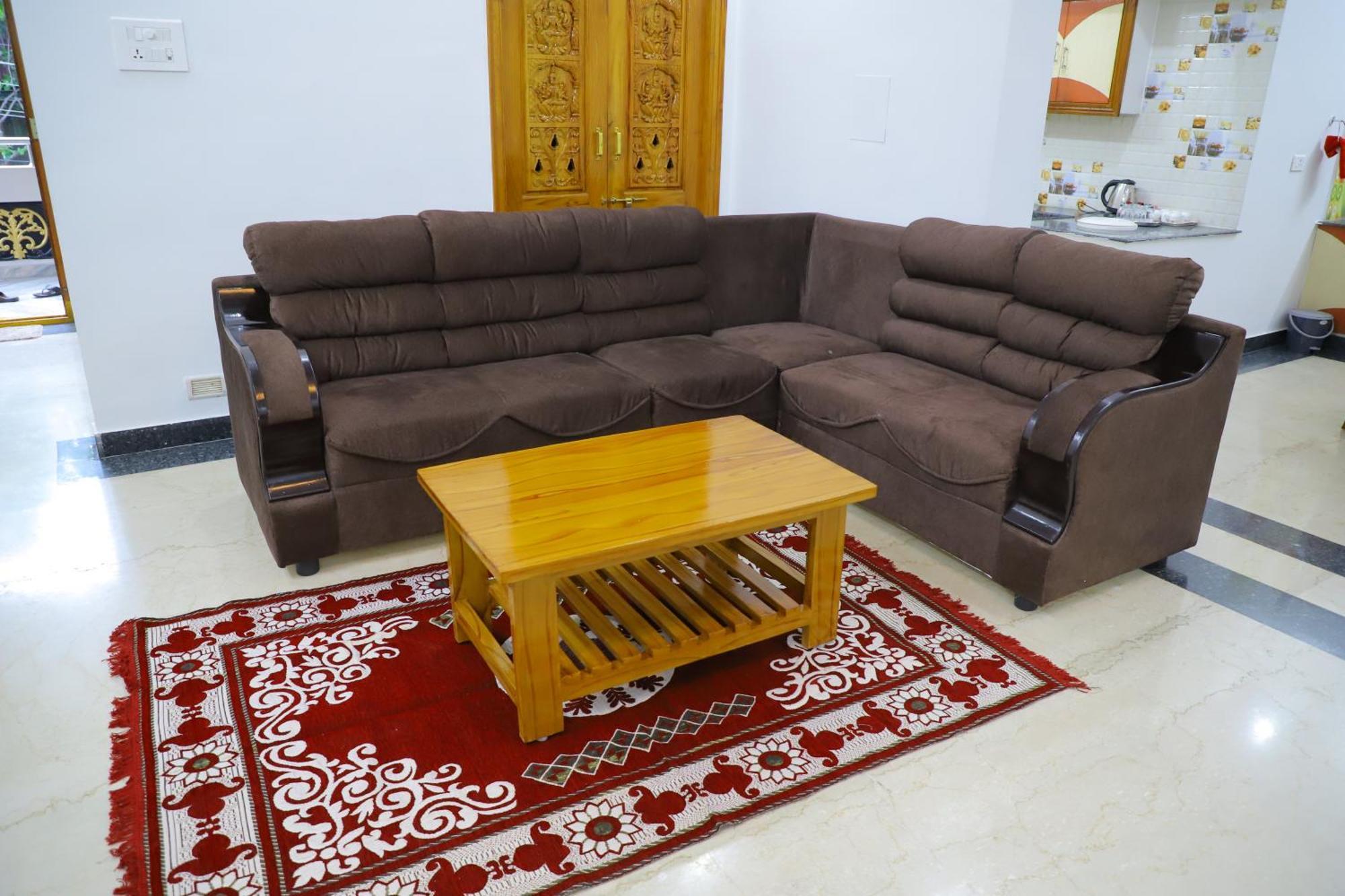 Nanda Mohan Homestay- Luxuries Ac Apartment Close To Alipiri Foothills-Kapila Teertham And Iskcon Temple Tirupati Buitenkant foto